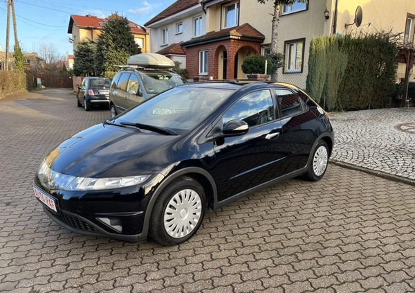Honda Civic cena 16900 przebieg: 170000, rok produkcji 2006 z Skwierzyna małe 211